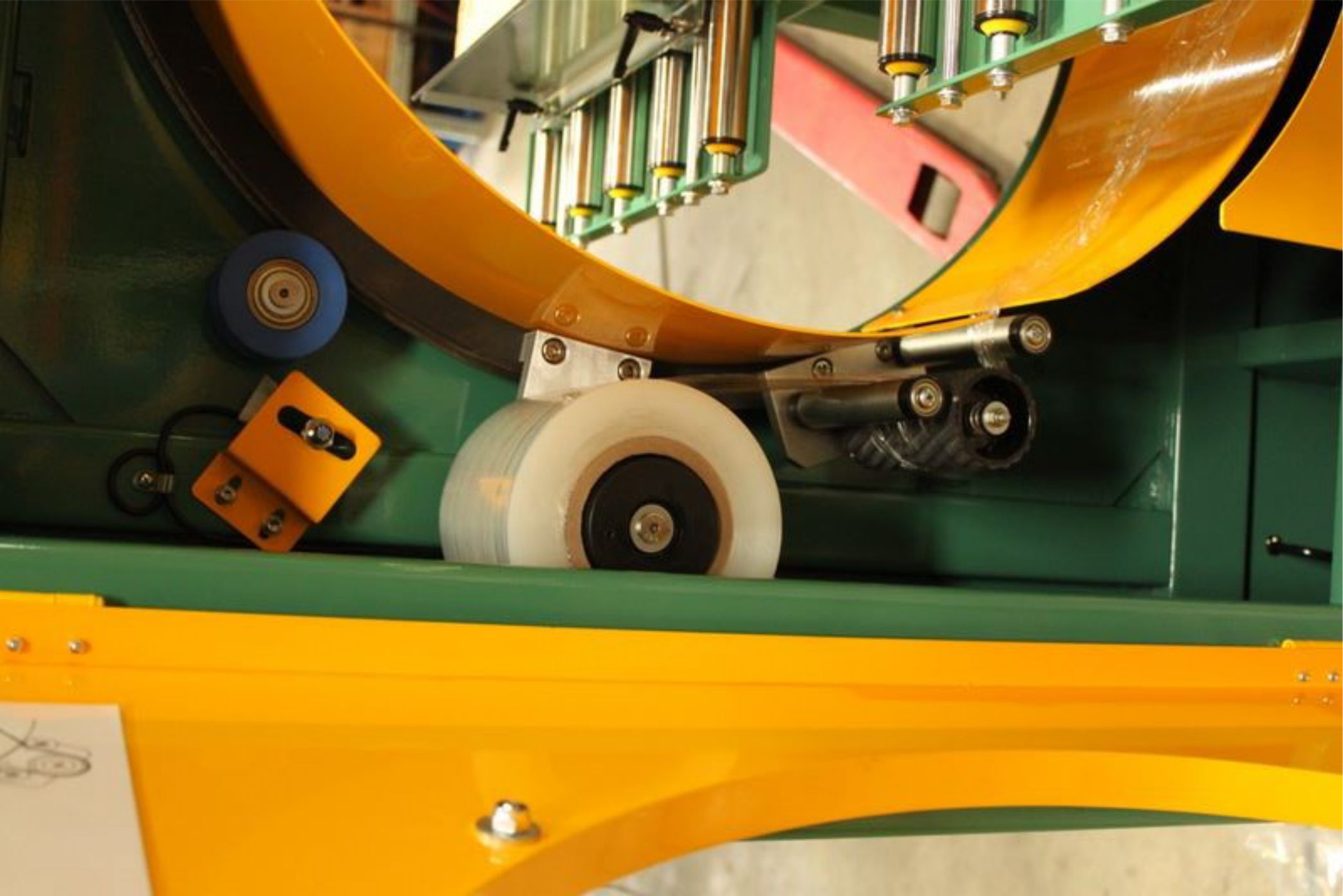Longitudinal Wrapping Machine Horizontal Stretch Wrapping Machine - Ascent Packaging Systems